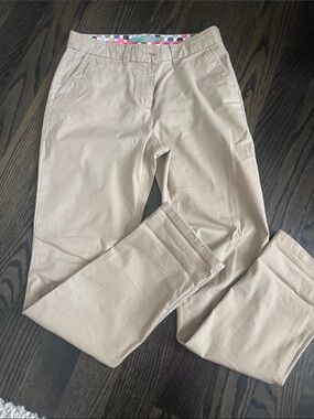 Boden women’s  Light Beige cotton Chino Pants size 6 R 30” inseam